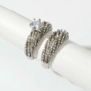 🔅🆕🔅✨Stunning ✨SilverTone 2 pcs Wedding Ring💍✨